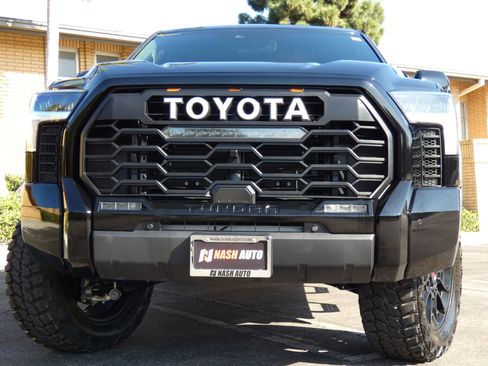 Used 2025 Toyota Tundra Limited image 18