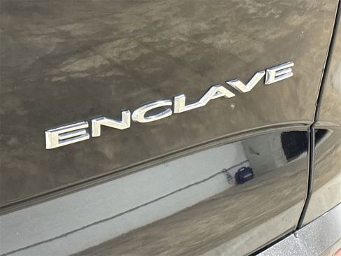 Used 2018 Buick Enclave Premium w/ Experience Buick Package image 28