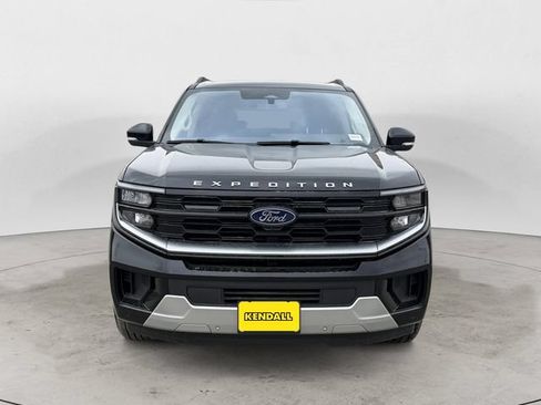 Certified 2025 Ford Expedition Max Platinum AWD/4WD image 8