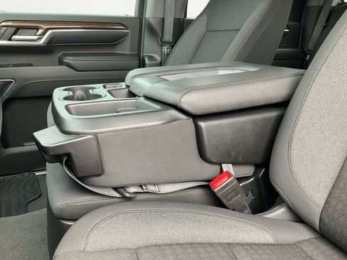 Used 2024 Chevrolet Silverado 2500 LT AWD/4WD image 11