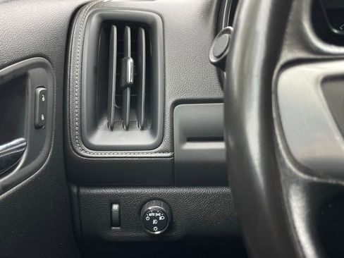 Used 2019 GMC Canyon SLE w/ SLE Convenience Package RWD image 13