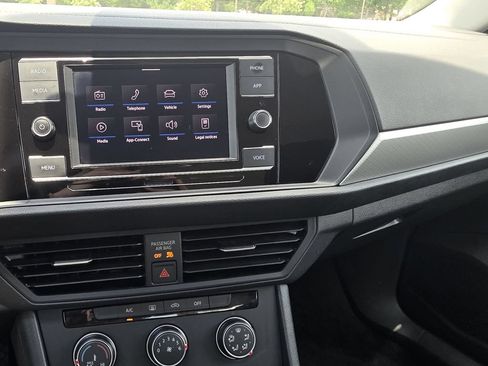 Used 2024 Volkswagen Jetta S FWD image 17