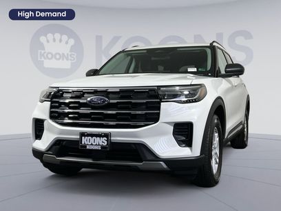Used 2025 Ford Explorer Active