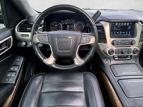 Used 2019 GMC Yukon Denali w/ Denali Ultimate Package image 7