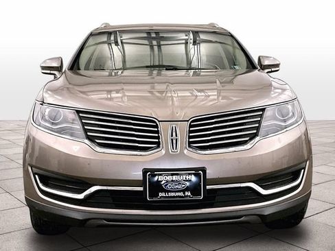 Used 2018 Lincoln MKX Premiere FWD image 3