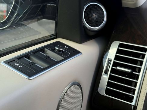 Used 2016 Land Rover Range Rover Long Wheelbase Autobiography image 14