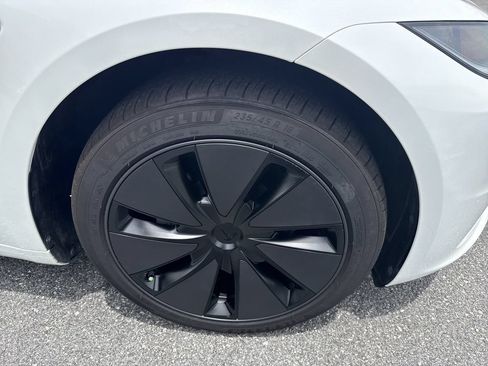 Used 2025 Tesla Model 3 Long Range RWD image 12