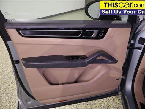 Used 2021 Porsche Cayenne GTS image 29