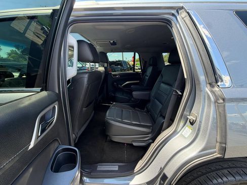Used 2018 GMC Yukon Denali AWD/4WD image 5