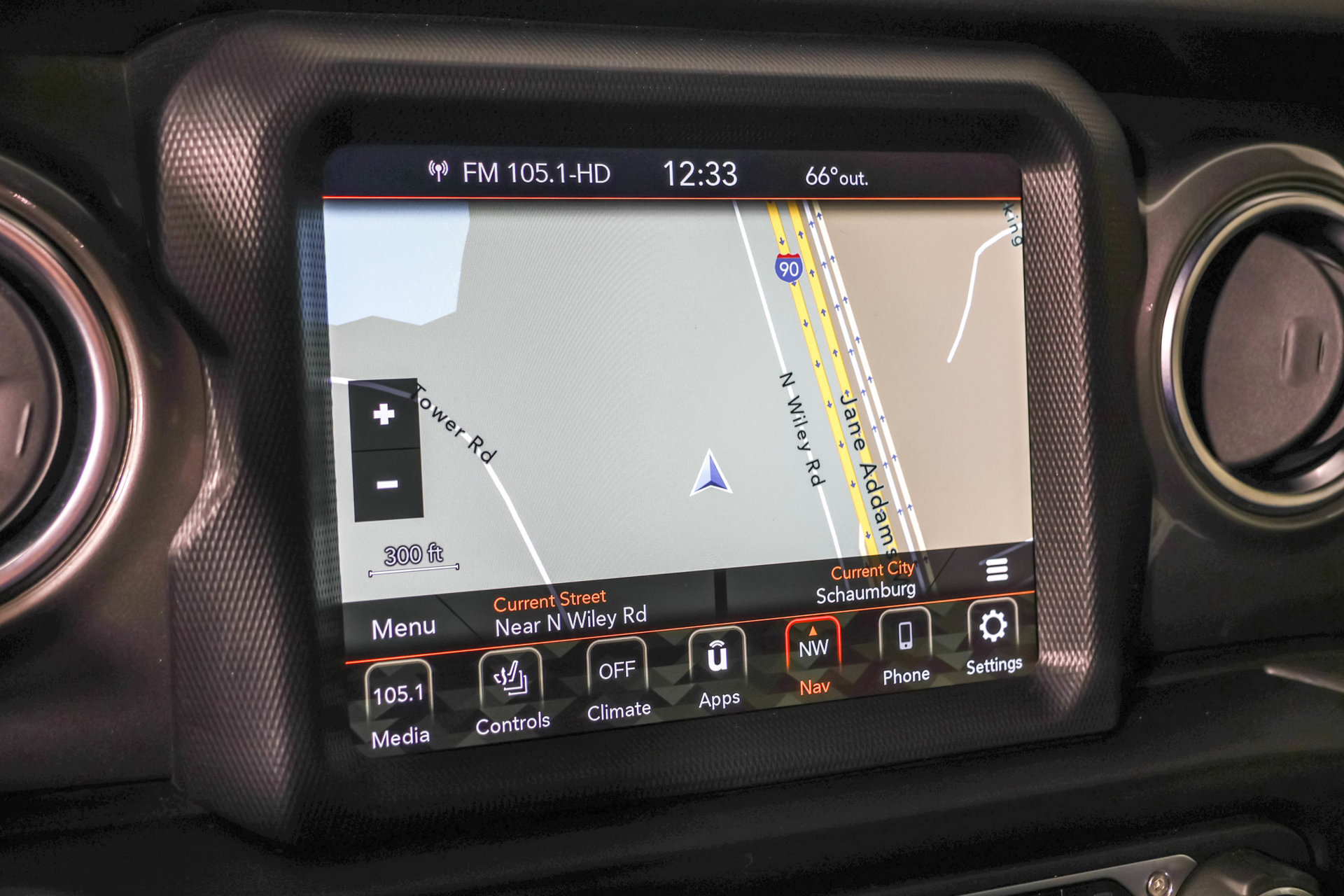 Used 2022 Jeep Wrangler Unlimited Sahara w/ Safety Group AWD/4WD image 10