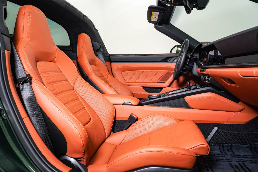 Certified 2026 Porsche 911 Targa 4 GTS AWD/4WD image 17