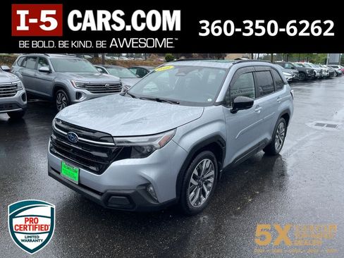 Used 2025 Subaru Forester Touring AWD/4WD image 1