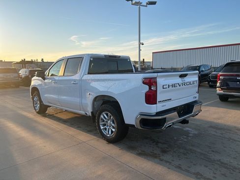 Used 2024 Chevrolet Silverado 1500 LT w/ Z71 Off-Road Package image 2
