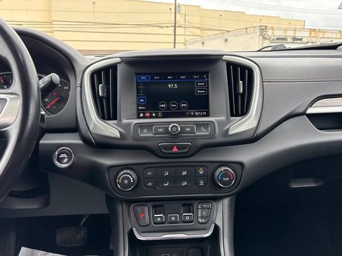Used 2019 GMC Terrain SLE FWD image 28