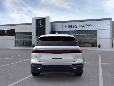 New 2026 Lincoln Nautilus Premier AWD/4WD image 5