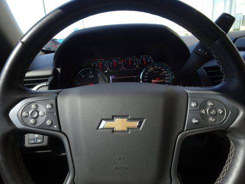 Used 2016 Chevrolet Suburban LT w/ LT Signature Package AWD/4WD image 20