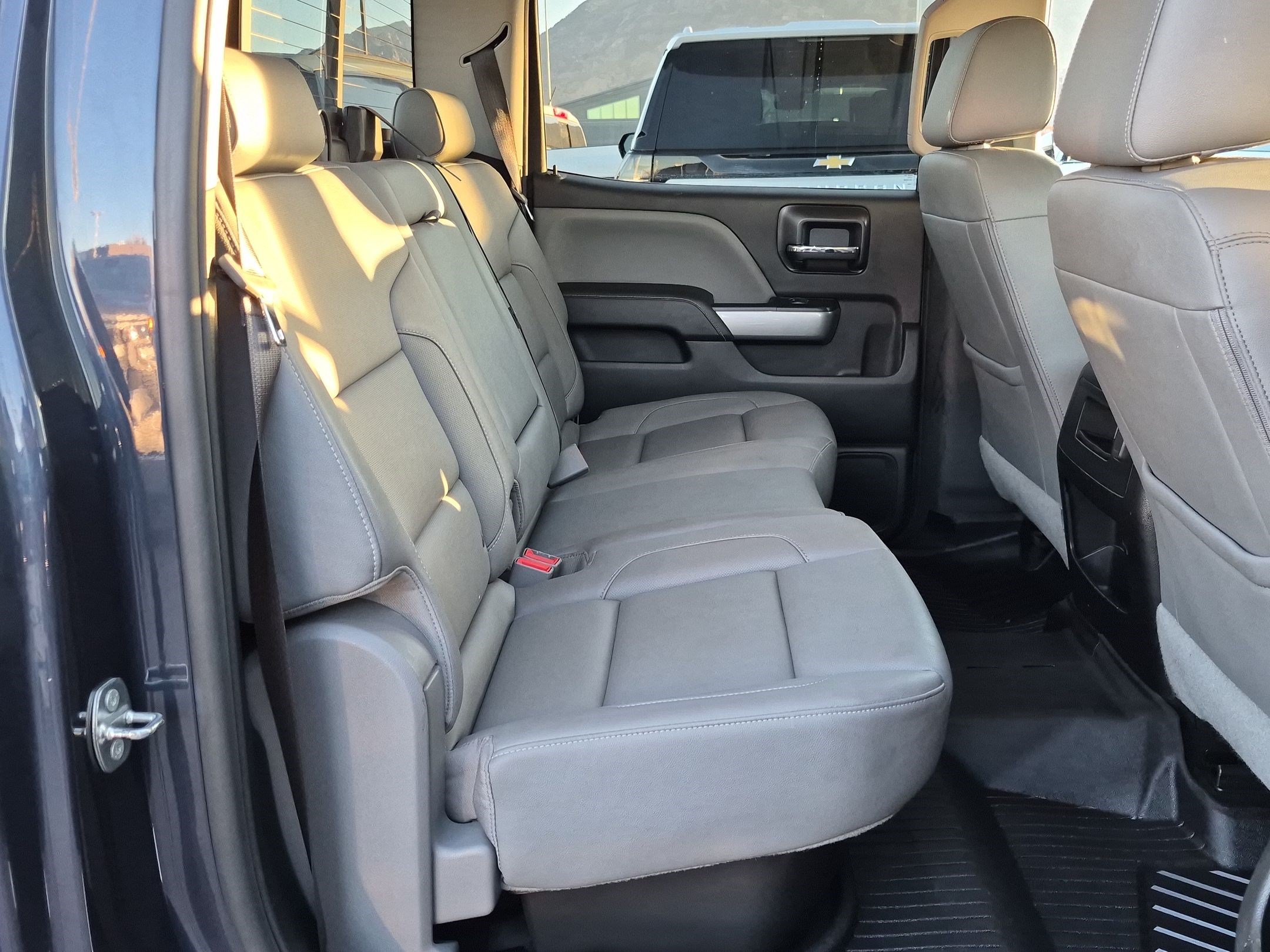 Used 2018 Chevrolet Silverado 1500 LTZ Z71 w/ Centennial Edition AWD/4WD image 30