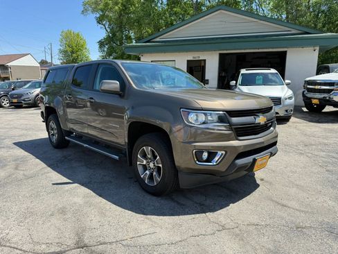 Used 2017 Chevrolet Colorado Z71 AWD/4WD image 7