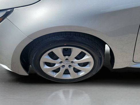 Used 2025 Toyota Corolla LE FWD image 22