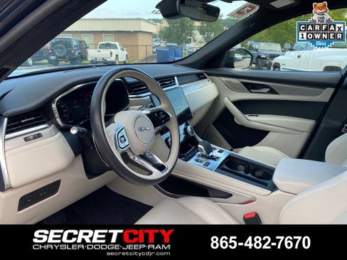 Used 2025 Jaguar F-PACE R-Dynamic S AWD/4WD image 12