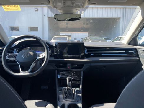 Used 2025 Volkswagen Jetta S image 31