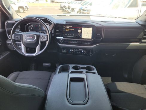 Used 2022 GMC Sierra 1500 Elevation w/ LPO, Elevation Black Package image 14