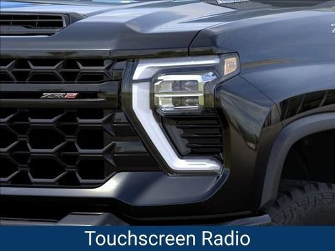 New 2026 Chevrolet Silverado 2500 ZR2 AWD/4WD image 11