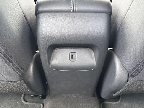 Used 2024 Nissan Sentra SV FWD image 22