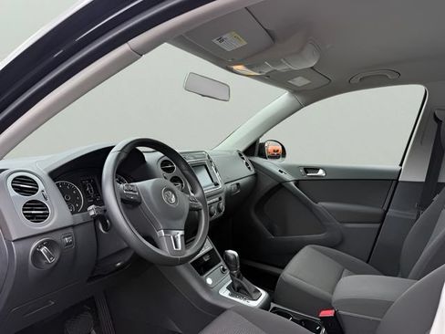 Used 2018 Volkswagen Tiguan Limited AWD/4WD image 13