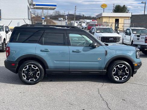 Certified 2023 Ford Bronco Sport Outer Banks w/ Tech Package image 2