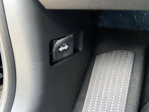 New 2026 Honda HR-V EX-L image 43