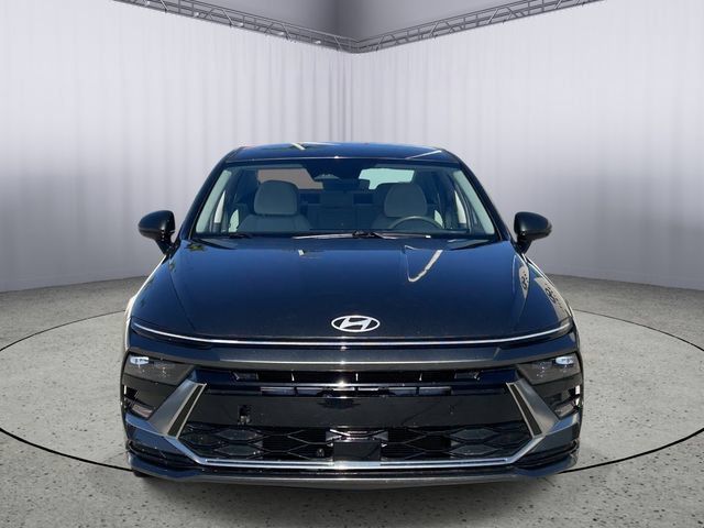 Used 2025 Hyundai Sonata SEL FWD image 4