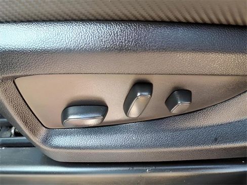 Used 2018 GMC Sierra 1500 SLT image 12