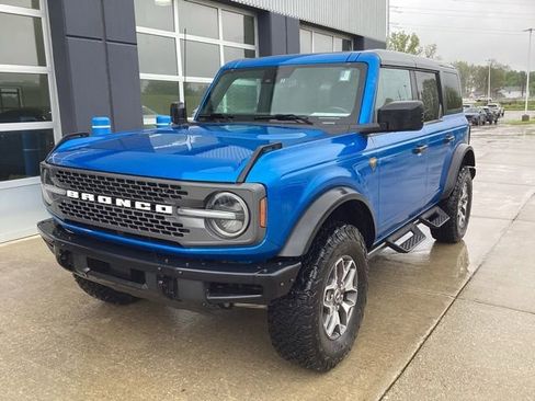Used 2024 Ford Bronco Badlands AWD/4WD image 2