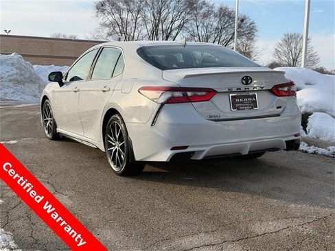 Used 2022 Toyota Camry SE image 5