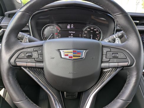 Certified 2024 Cadillac XT6 Sport w/ LPO, Floor Liner Package AWD/4WD image 24