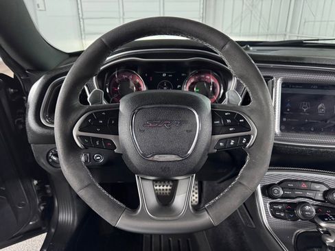 Used 2019 Dodge Challenger SRT Hellcat w/ Alcantara Appearance Package RWD image 25