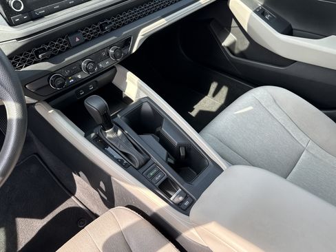 Certified 2025 Honda Accord LX image 26