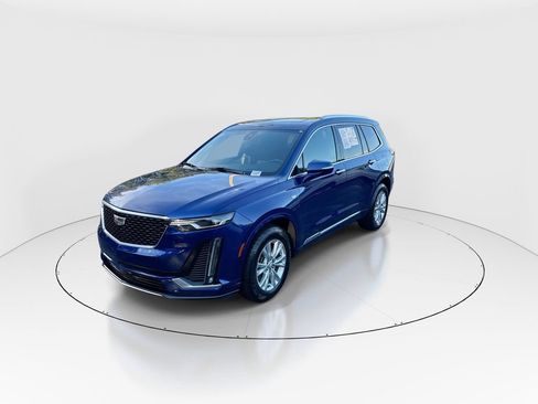 Used 2023 Cadillac XT6 Luxury FWD image 4