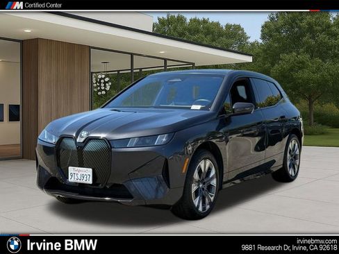 Used 2026 BMW iX xDrive60 w/ Premium Package AWD/4WD image 1