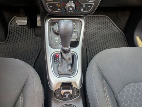 Used 2020 Jeep Compass Sport image 28