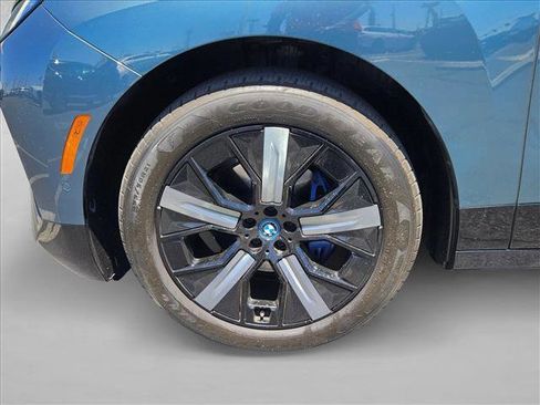 Certified 2024 BMW iX xDrive50 w/ Premium Package AWD/4WD image 21