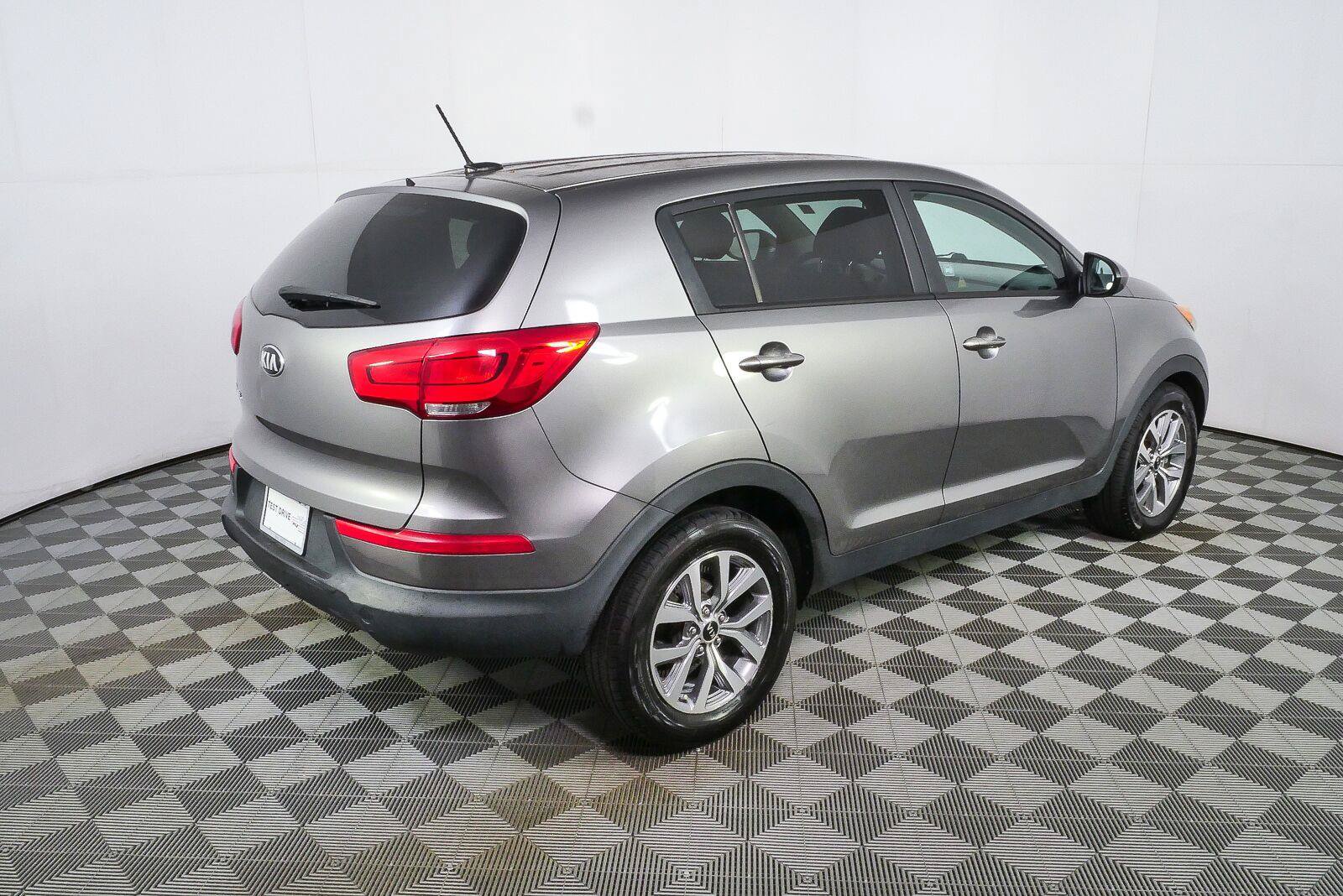 Used 2016 Kia Sportage LX FWD image 4