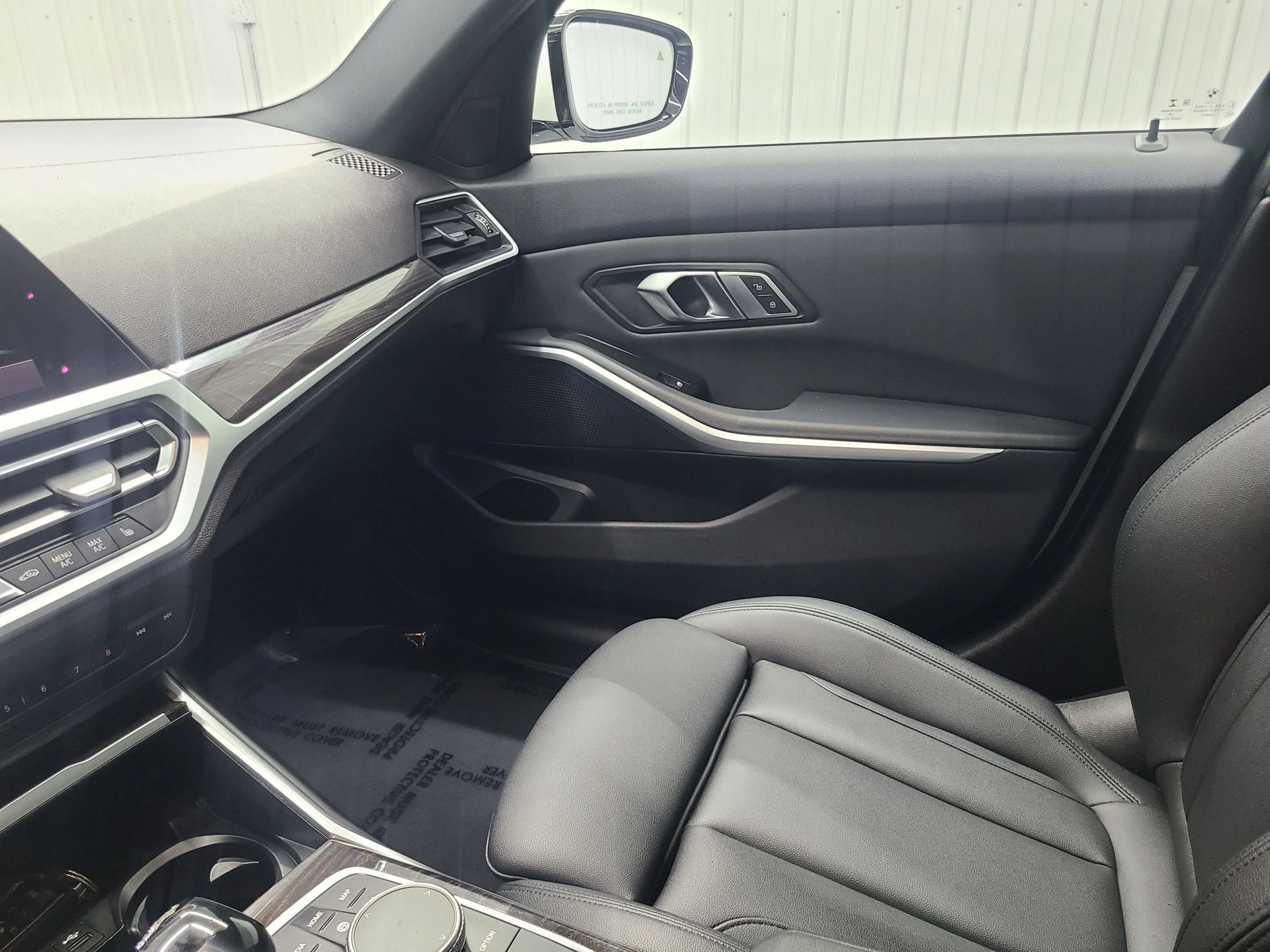 Used 2019 BMW 330i Sedan w/ M Sport Package RWD image 25