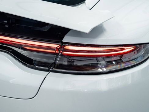 Used 2022 Porsche Panamera GTS image 28