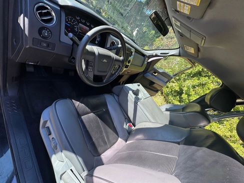 Used 2013 Ford F150 XLT w/ XLT Chrome Pkg image 12