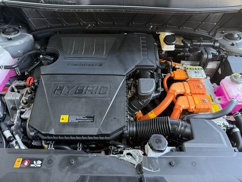 Used 2025 Kia Niro LX FWD image 38