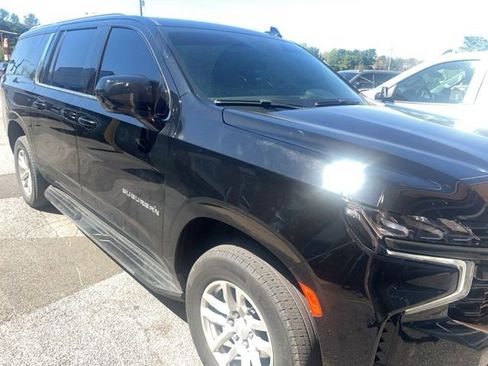 Used 2023 Chevrolet Suburban LS image 2