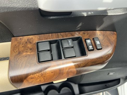 Used 2013 Toyota Tundra Limited image 15