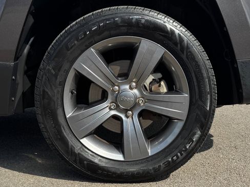 Used 2015 Jeep Patriot High Altitude image 19